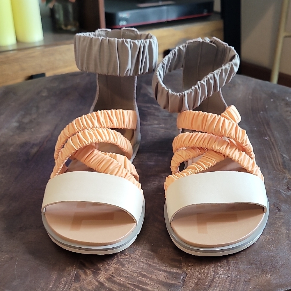 Women's Elastic Strap Sandals - Cream and Tan